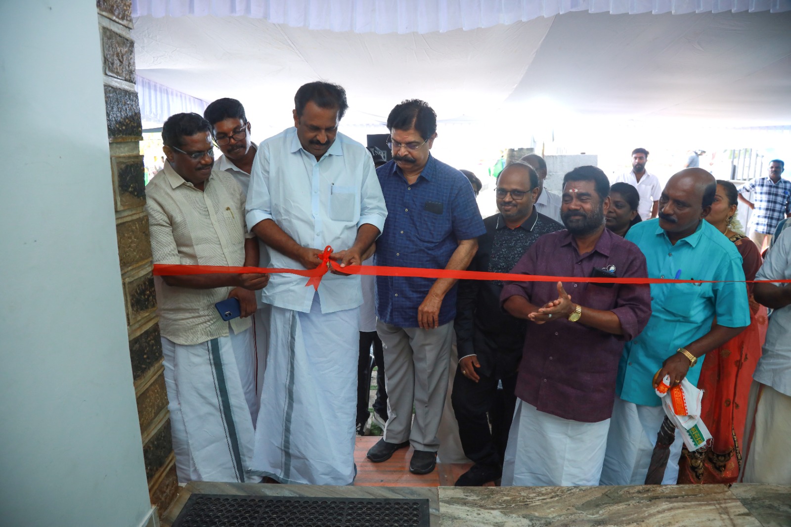 Ribbon Cutting by MLA Vincent